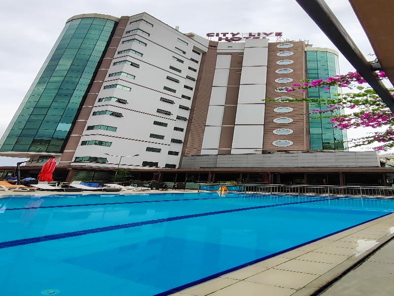 City Live Hotel - Havuz