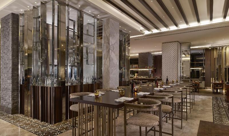 Hyatt Regency Istanbul, Atakoy - Restoran