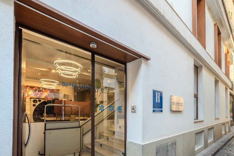 La Boutique Puerta Osario - Genel