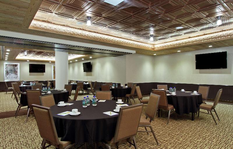 Hilton Garden Inn New York/Midtown Park Ave - Toplantı