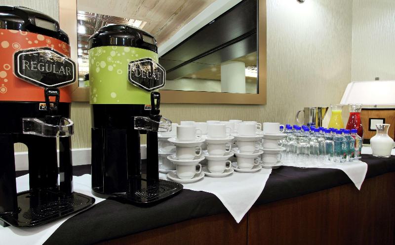 Hilton Garden Inn New York/Midtown Park Ave - Restoran