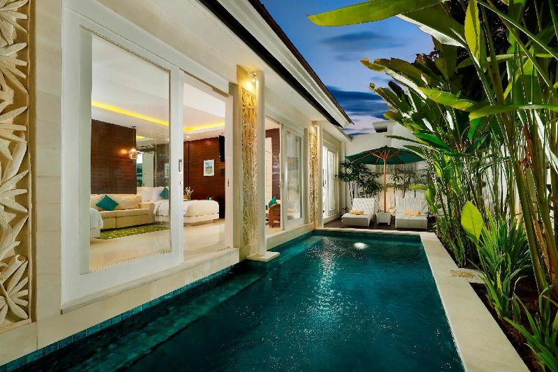 Bajra Bali Villa Seminyak - Oda
