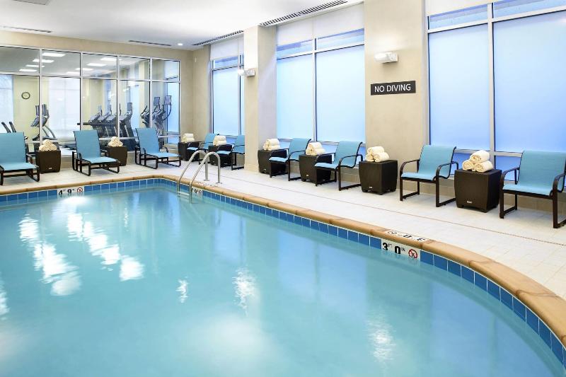 Residence Inn Secaucus Meadowlands - Havuz