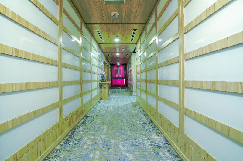 Palette Royal Reflections Hotel and Spa Dubai - Lobi