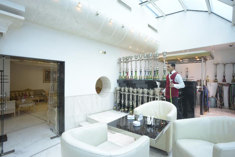 The Penthouse Suites - Aktivite