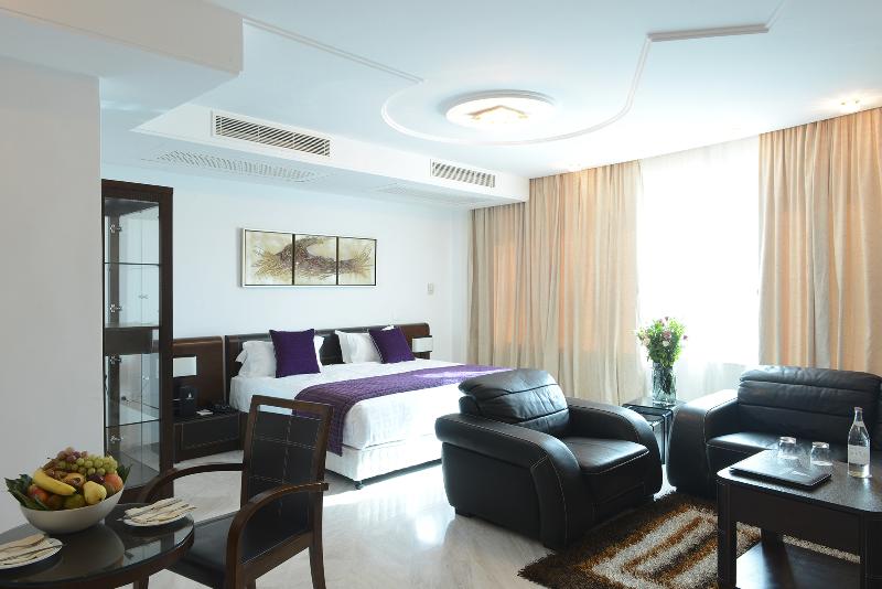 The Penthouse Suites - Oda
