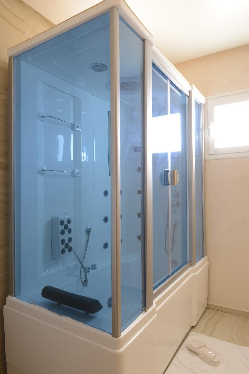 The Penthouse Suites - Oda