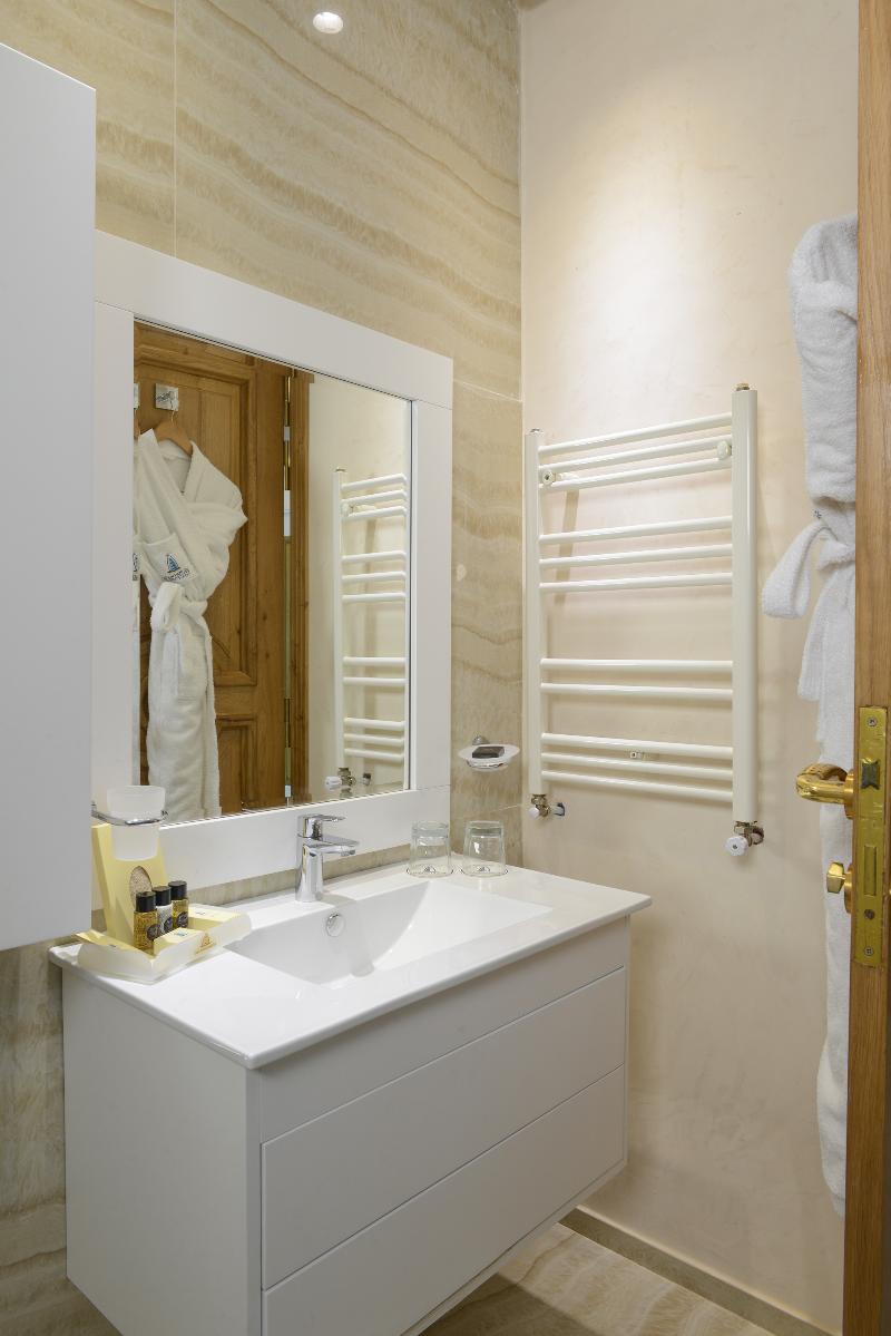 The Penthouse Suites - Oda
