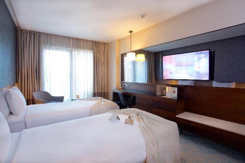 Dosso Dossi Hotels Downtown - Oda