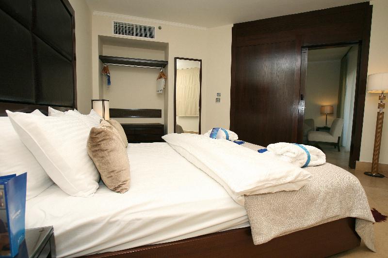 Grand Tala Bay Resort - Oda