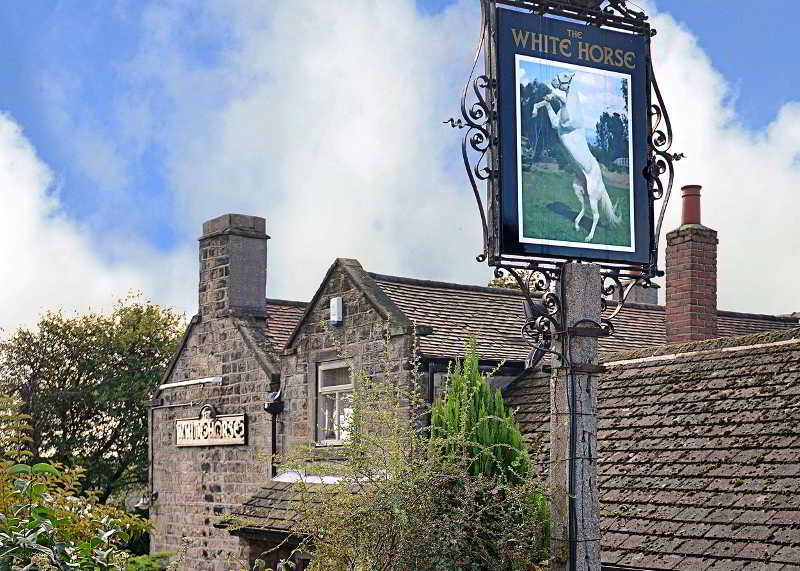 The View at the White Horse Woolley Moor fotoÄŸrafÄ±