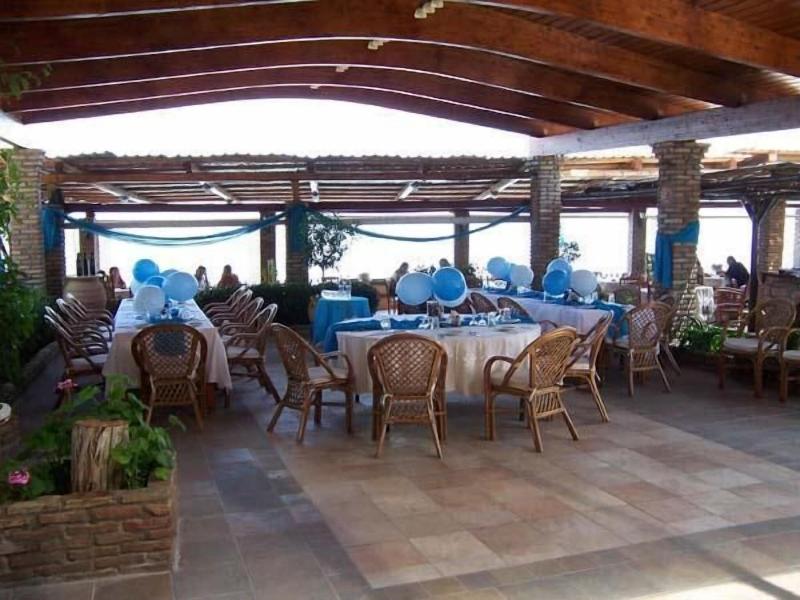 Castella Beach - Toplantı