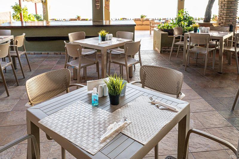 Castella Beach - Restoran