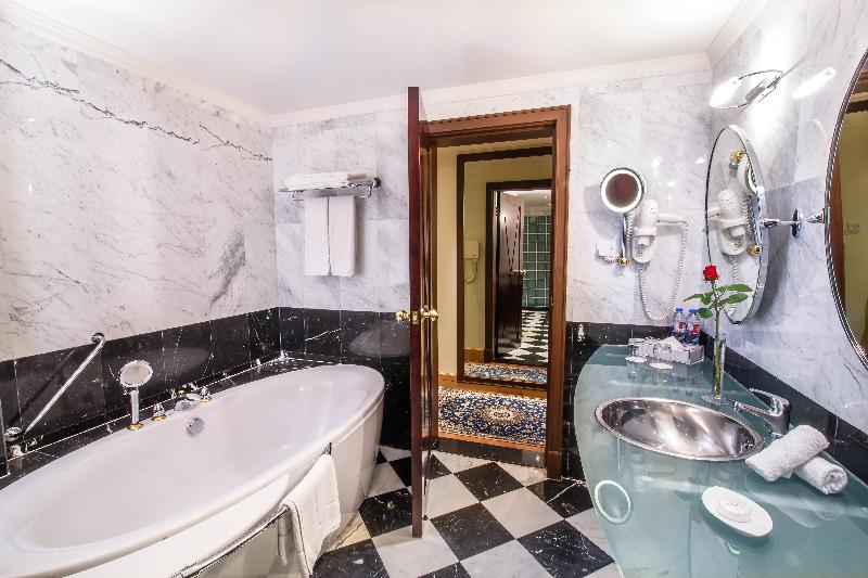 Sunday Suites Excelsior Hotel Deira - Oda