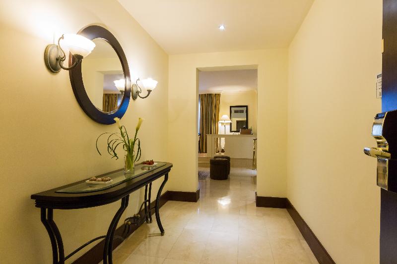 Sunday Suites Excelsior Hotel Deira - Oda