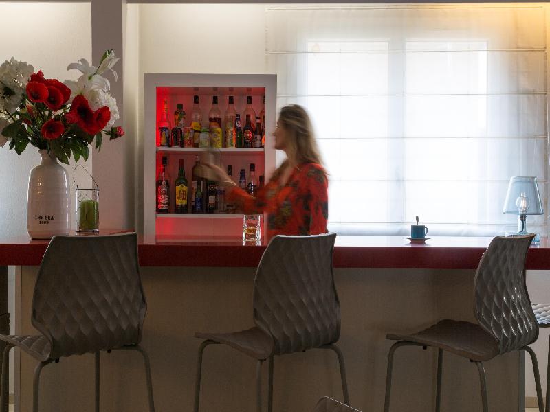 The Originals City, Hôtel Dau Ly, Lyon Est - Bar