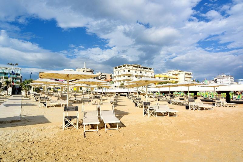 Terrazza Marconi Hotel & Spamarine - Plaj