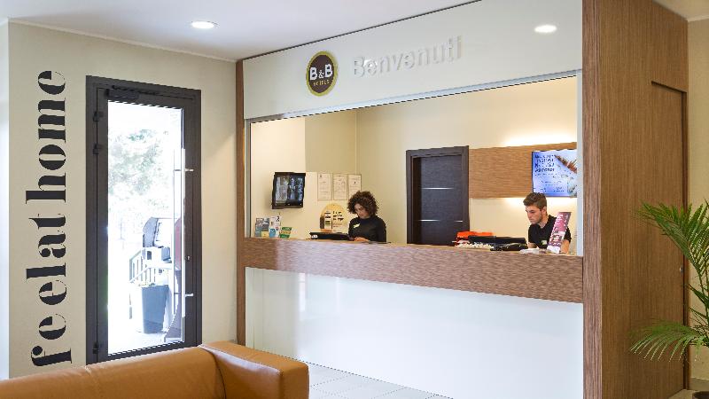 B&B Hotel Bergamo City - Lobi