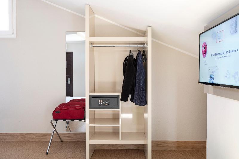 B&B Hotel Bergamo City - Oda