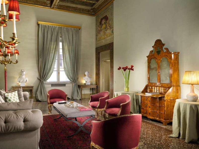 Palazzo Di Camugliano - Lobi