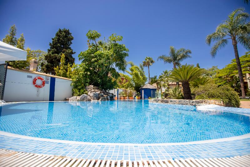 Apartamentos SB Vistahermosa - Havuz