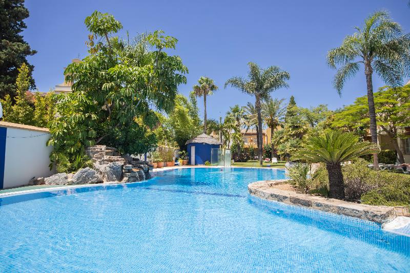 Apartamentos SB Vistahermosa - Havuz