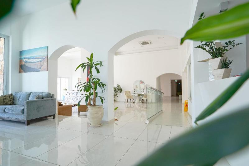 Melini Hotel Suites - Lobi