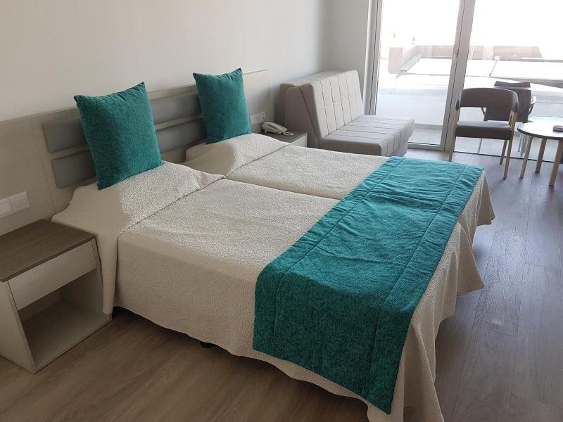 Melini Hotel Suites - Oda
