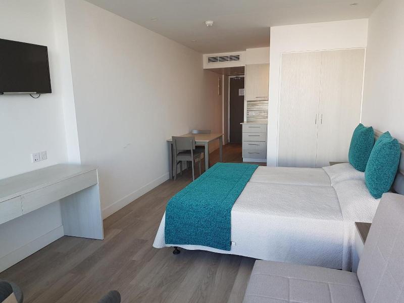 Melini Hotel Suites - Oda