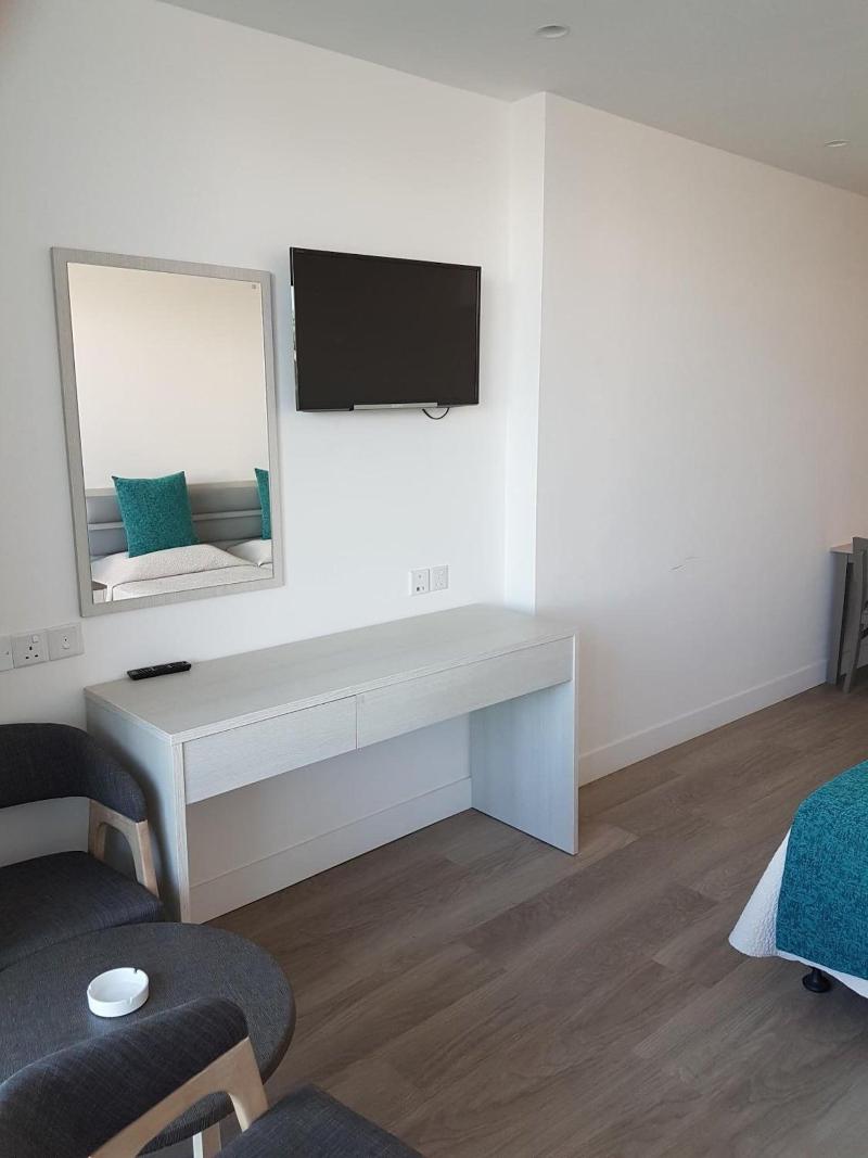 Melini Hotel Suites - Oda