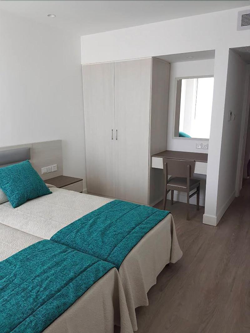 Melini Hotel Suites - Oda