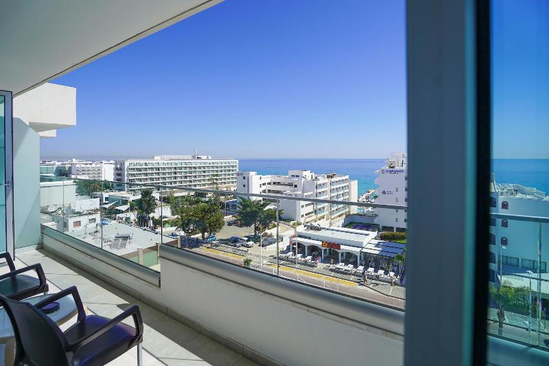 Melini Hotel Suites - Oda