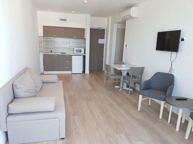 Melini Hotel Suites - Oda