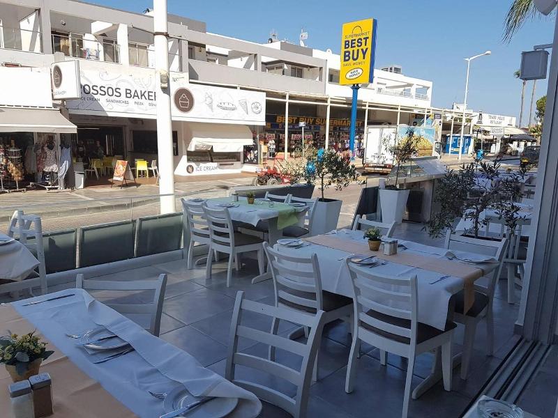 Melini Hotel Suites - Restoran