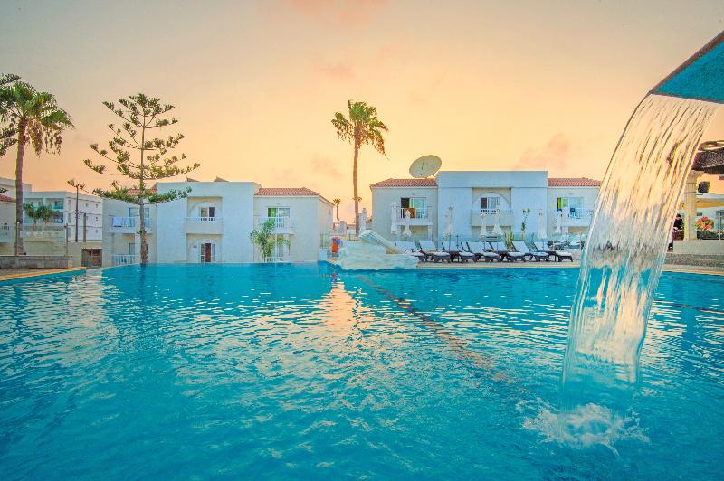 New Famagusta Hotel - Havuz