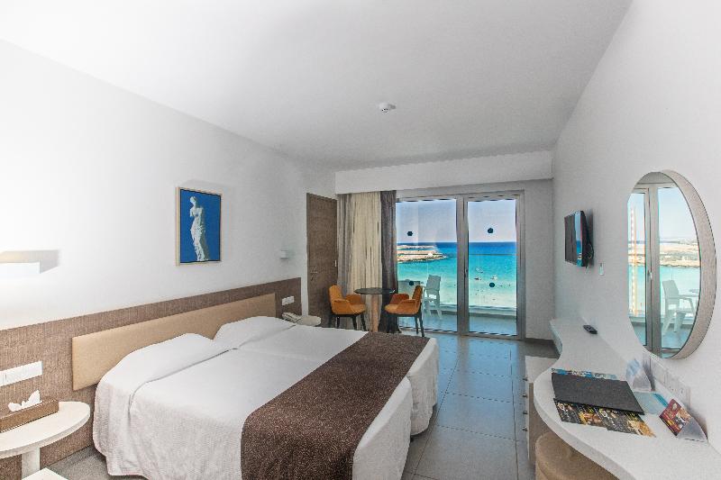Vassos Nissi Plage Hotel & Spa - Oda