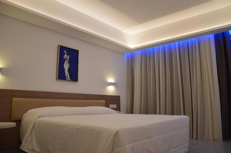 Vassos Nissi Plage Hotel & Spa - Oda