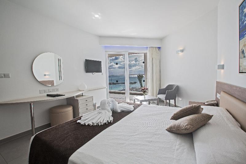 Vassos Nissi Plage Hotel & Spa - Oda