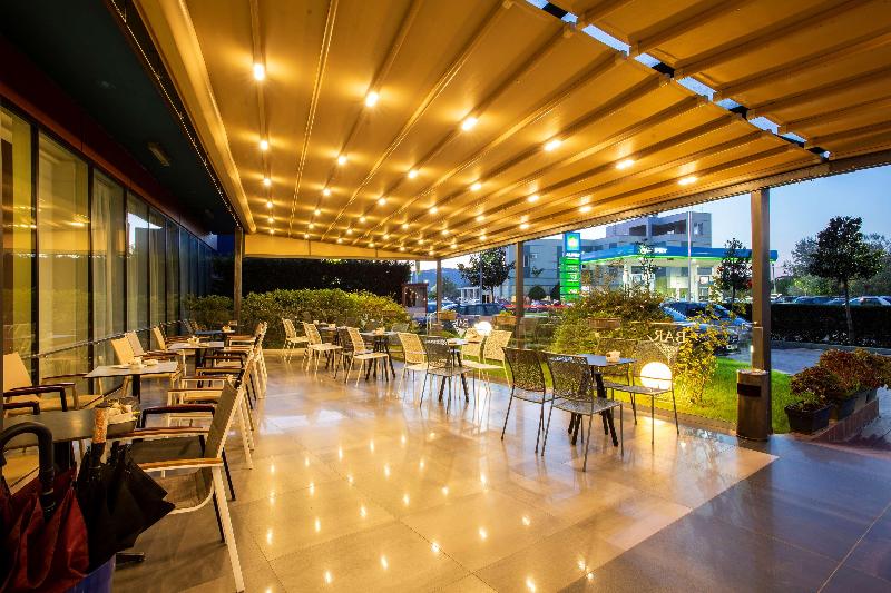 Best Western Premier Ark Hotel - Bar