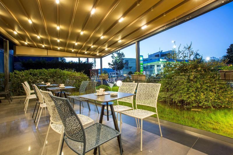Best Western Premier Ark Hotel - Bar