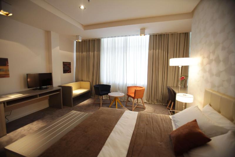 Best Western Premier Ark Hotel - Oda