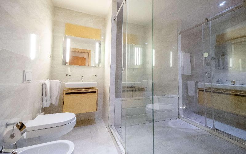 Best Western Premier Ark Hotel - Oda
