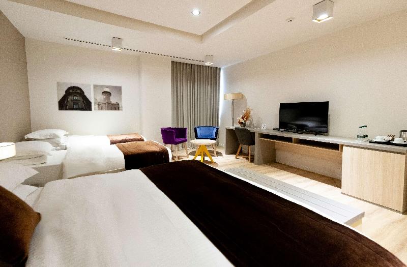 Best Western Premier Ark Hotel - Oda