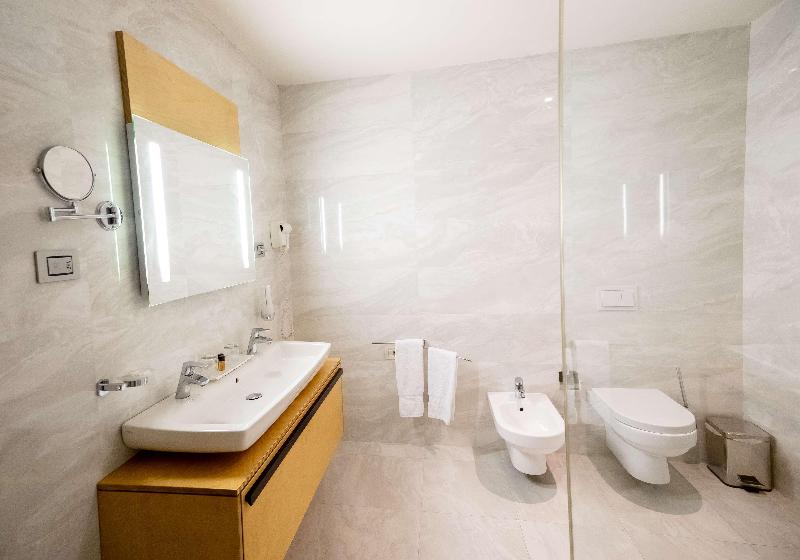 Best Western Premier Ark Hotel - Oda