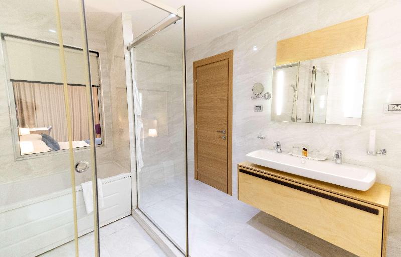 Best Western Premier Ark Hotel - Oda