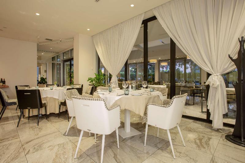 Best Western Premier Ark Hotel - Restoran