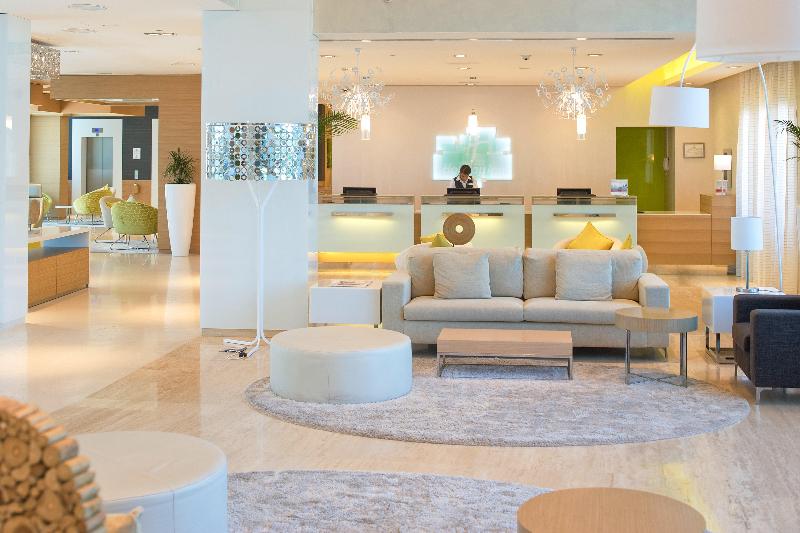 Holiday Inn Muscat Al Seeb - Lobi