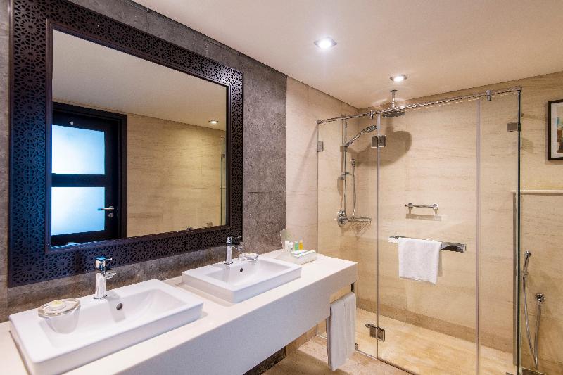 Holiday Inn Muscat Al Seeb - Oda