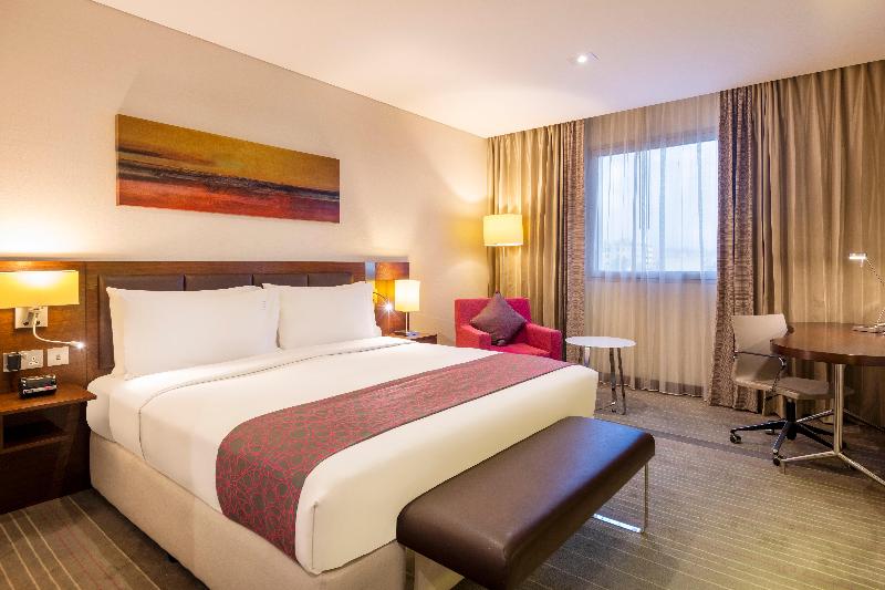 Holiday Inn Muscat Al Seeb - Oda