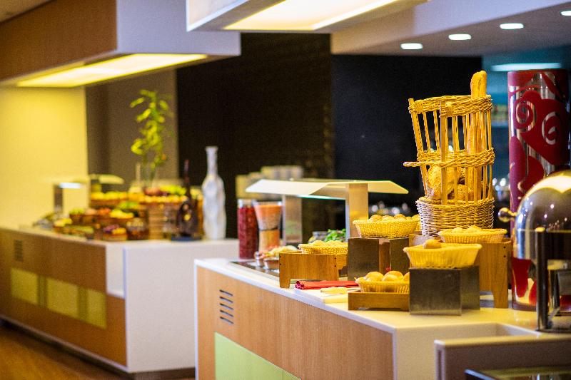 Holiday Inn Muscat Al Seeb - Restoran